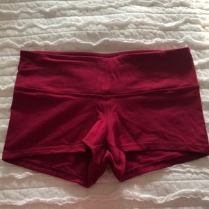 Lululemon boogie shorts dark red size 6